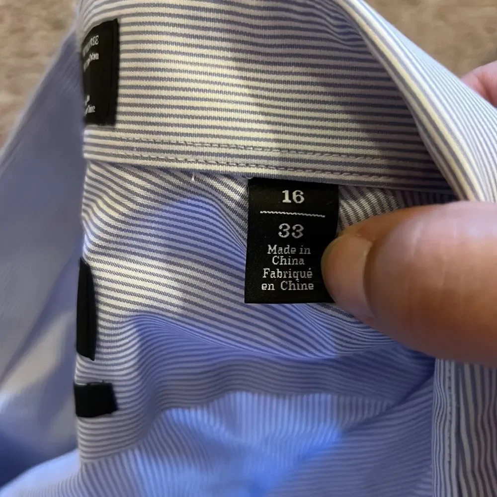 Nordstrom mens button. Down 16‎